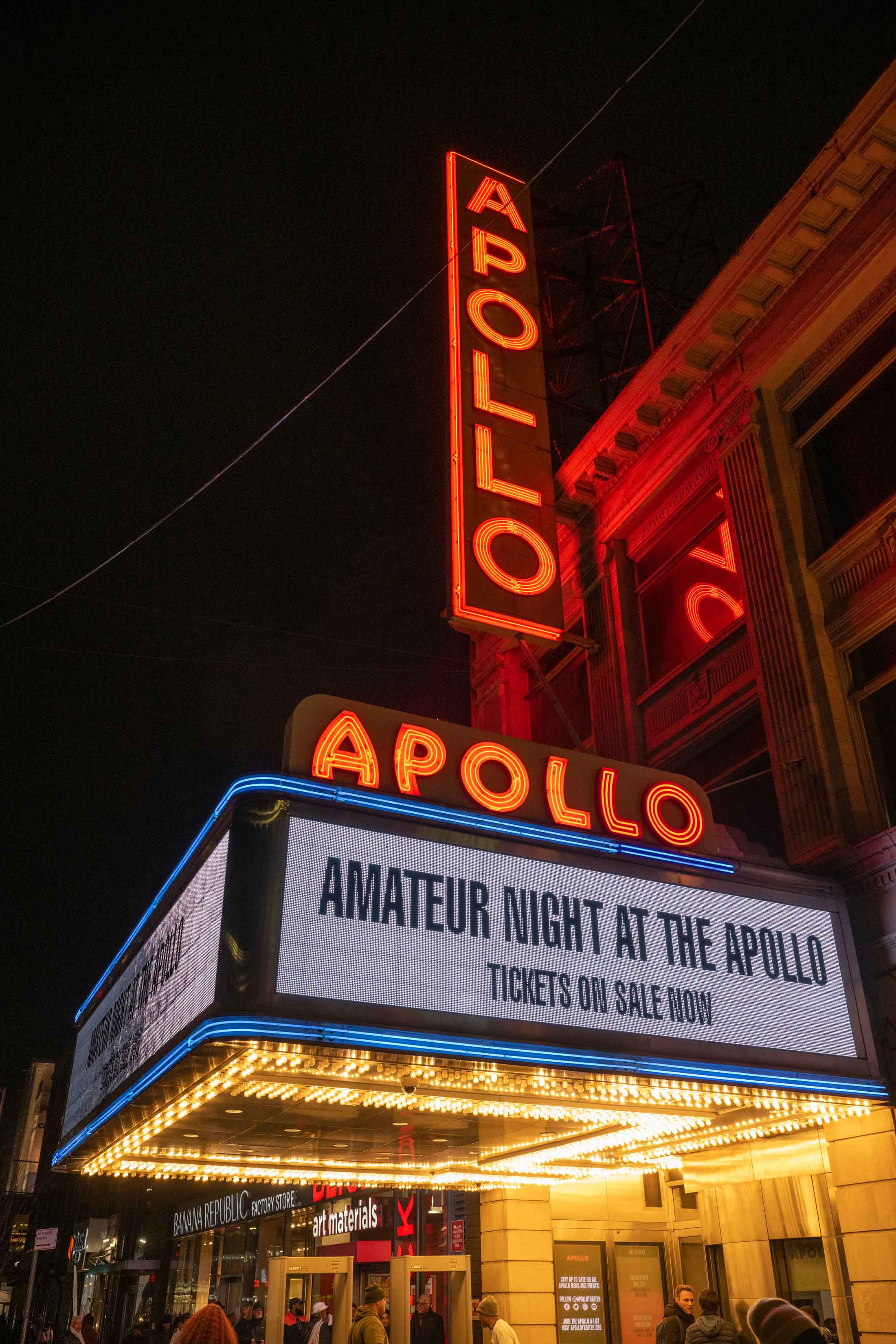 The marquee of the Apollo Theater